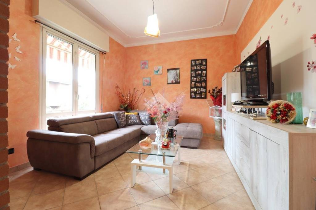 casa indipendente in vendita a Porto Mantovano in zona Sant'Antonio