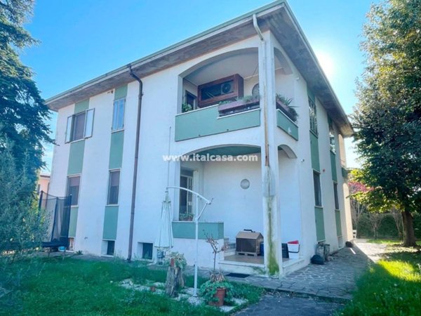 casa indipendente in vendita a Porto Mantovano in zona Sant'Antonio