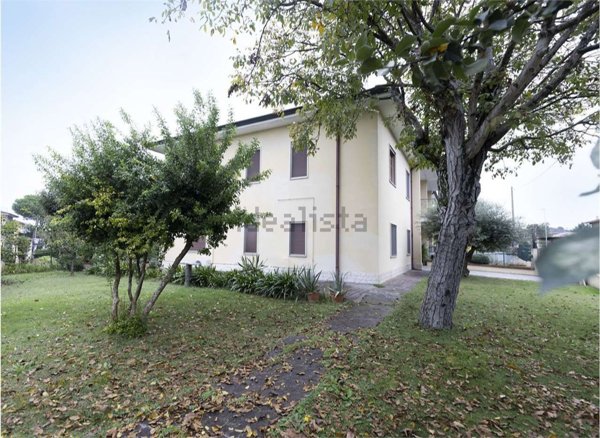 casa indipendente in vendita a Porto Mantovano