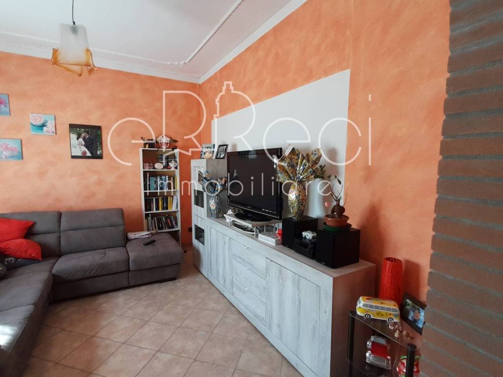 casa indipendente in vendita a Porto Mantovano in zona Sant'Antonio