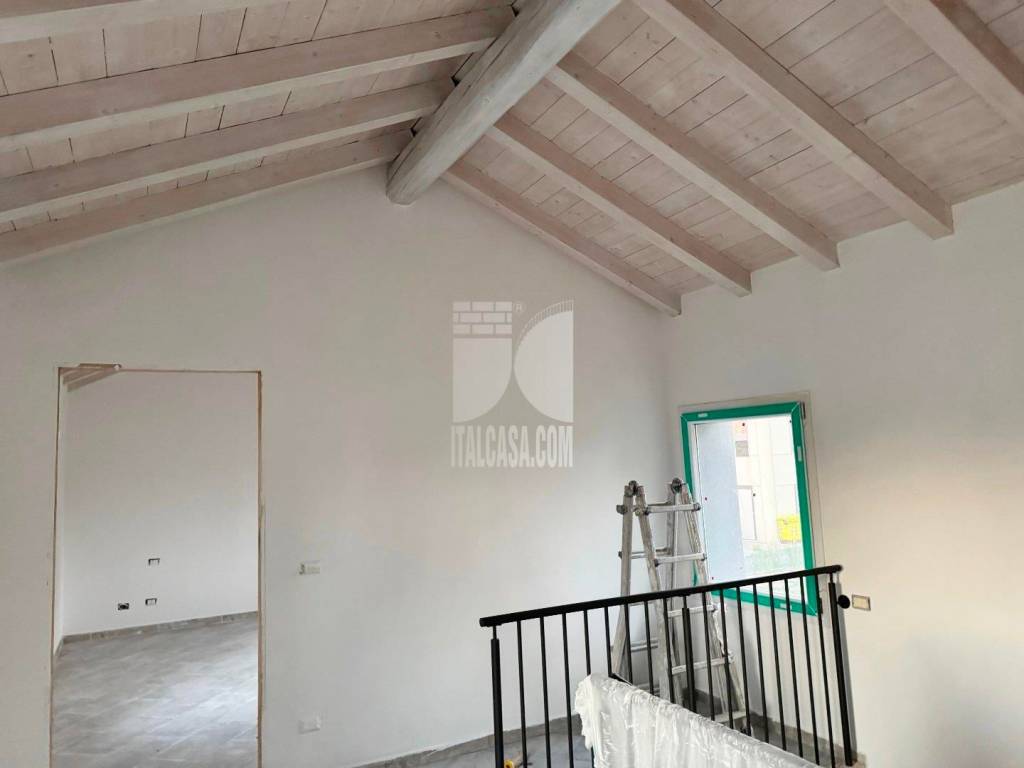 casa indipendente in vendita a Porto Mantovano in zona Sant'Antonio