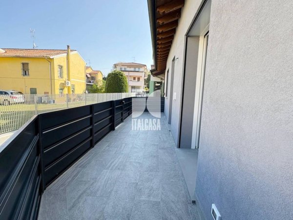 casa indipendente in vendita a Porto Mantovano in zona Sant'Antonio