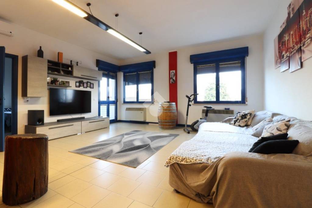 appartamento in vendita a Porto Mantovano in zona Sant'Antonio