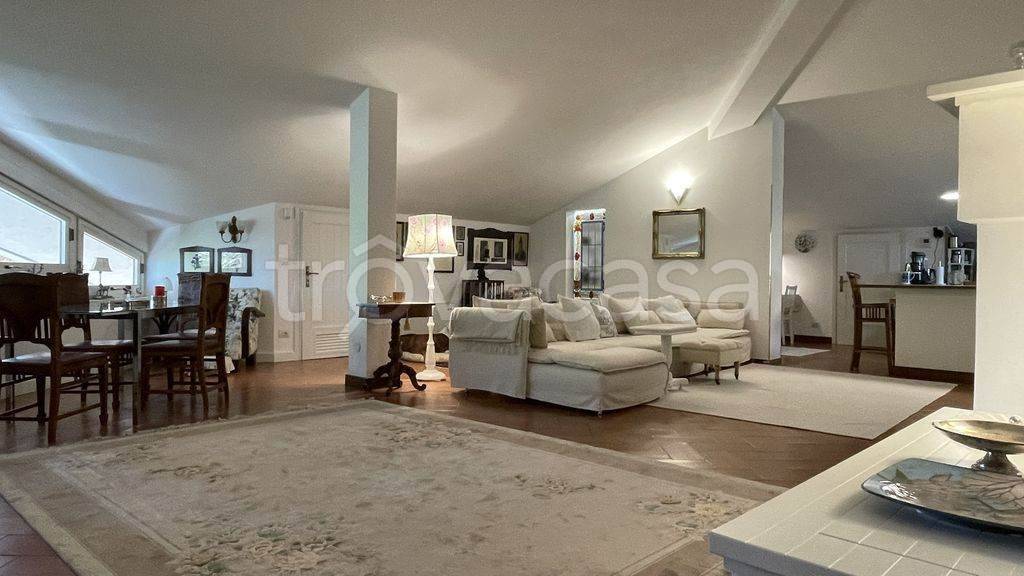 casa indipendente in vendita a Porto Mantovano in zona Sant'Antonio