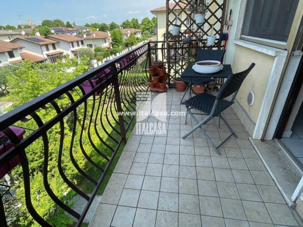 appartamento in vendita a Porto Mantovano in zona Sant'Antonio