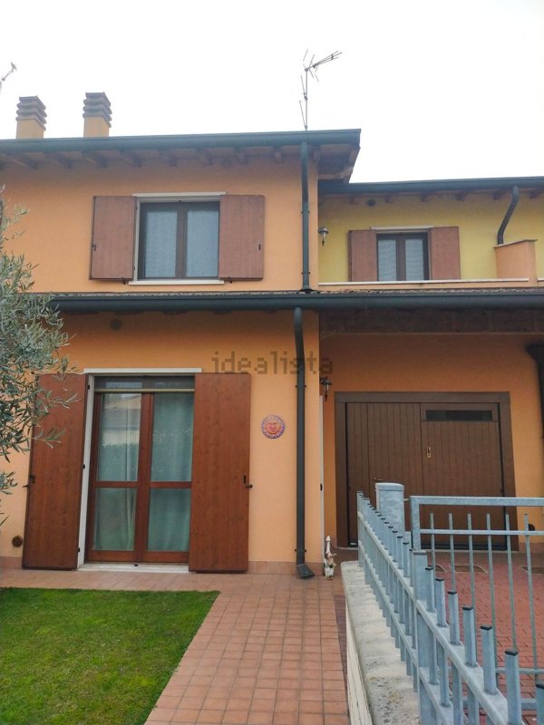 casa indipendente in vendita a Porto Mantovano