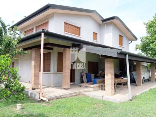casa indipendente in vendita a Porto Mantovano in zona Sant'Antonio