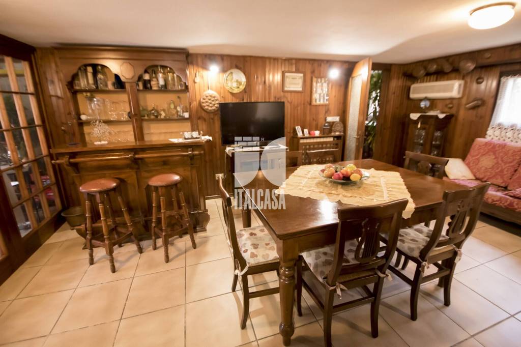 casa indipendente in vendita a Porto Mantovano in zona Sant'Antonio