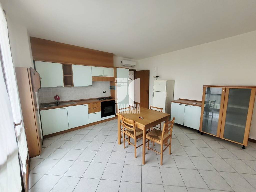 appartamento in vendita a Porto Mantovano in zona Sant'Antonio