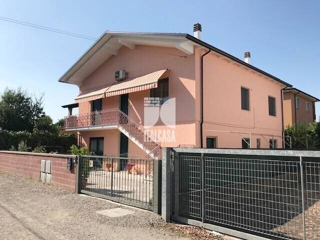 casa indipendente in vendita a Porto Mantovano