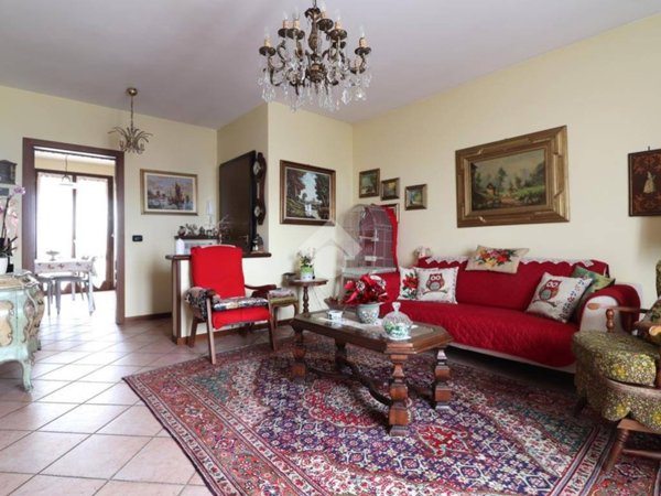 appartamento in vendita a Porto Mantovano in zona Sant'Antonio