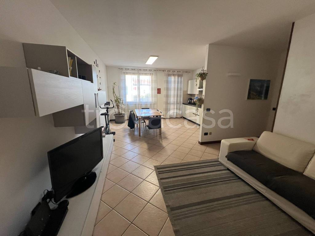 appartamento in vendita a Porto Mantovano in zona Sant'Antonio