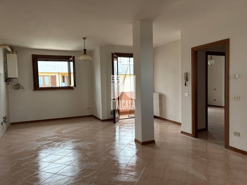 appartamento in vendita a Porto Mantovano in zona Bancole