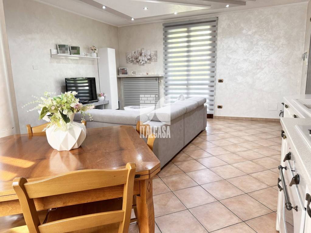 appartamento in vendita a Porto Mantovano in zona Mantovanella