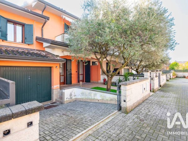 casa indipendente in vendita a Porto Mantovano