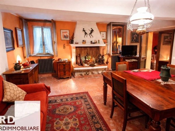 casa indipendente in vendita a Porto Mantovano in zona Soave