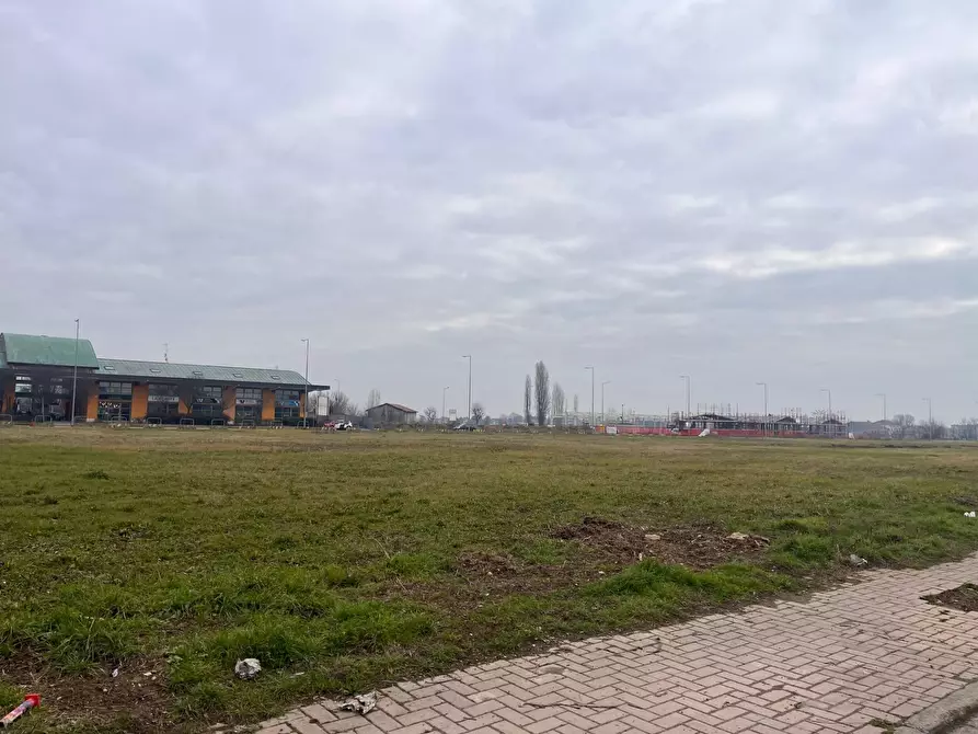 casa indipendente in vendita a Porto Mantovano