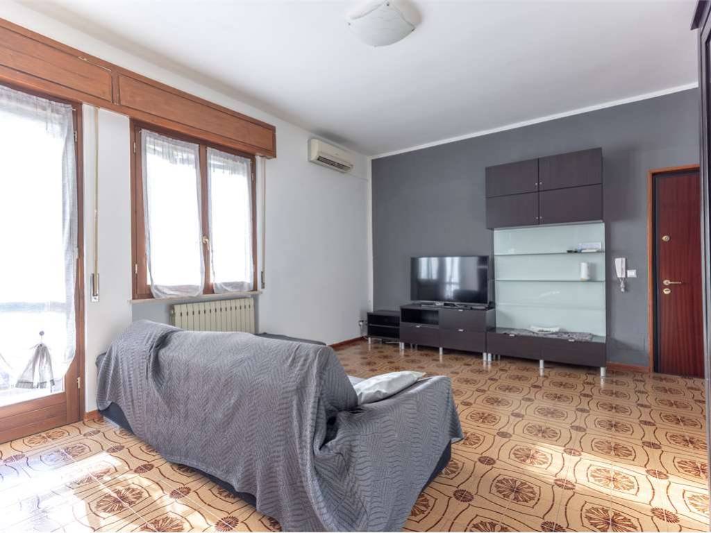 appartamento in vendita a Porto Mantovano in zona Sant'Antonio