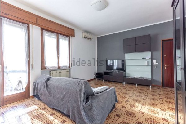 appartamento in vendita a Porto Mantovano in zona Sant'Antonio