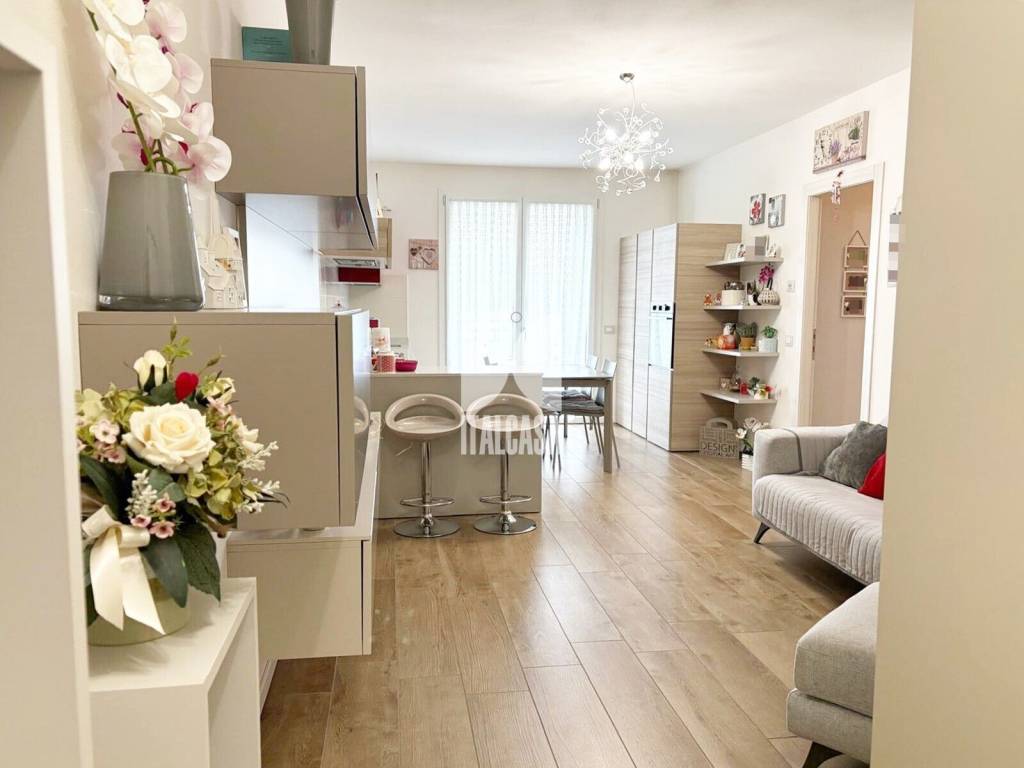 appartamento in vendita a Porto Mantovano in zona Sant'Antonio