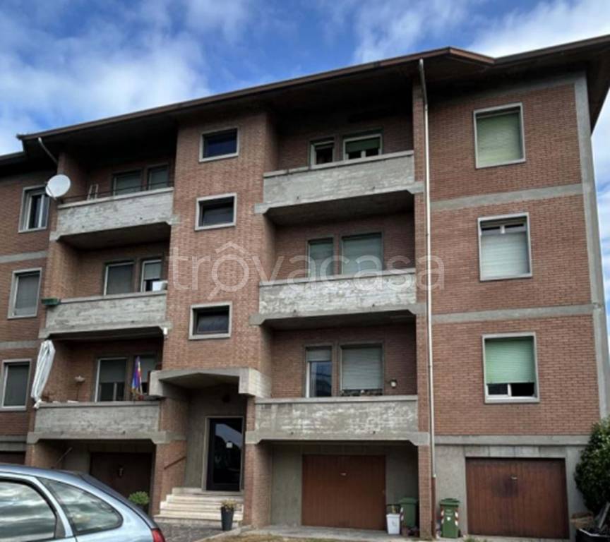 appartamento in vendita a Porto Mantovano in zona Sant'Antonio