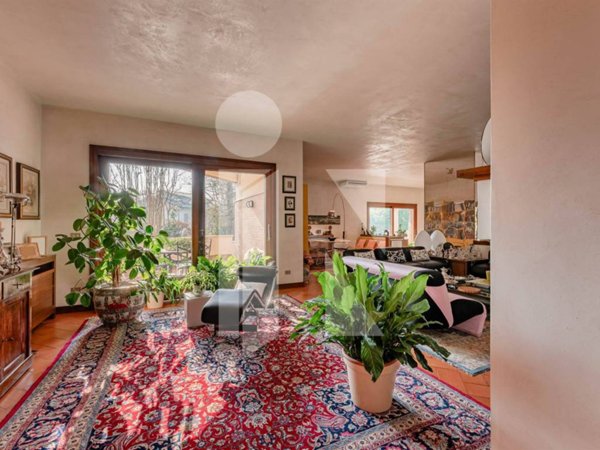 casa indipendente in vendita a Porto Mantovano in zona Sant'Antonio