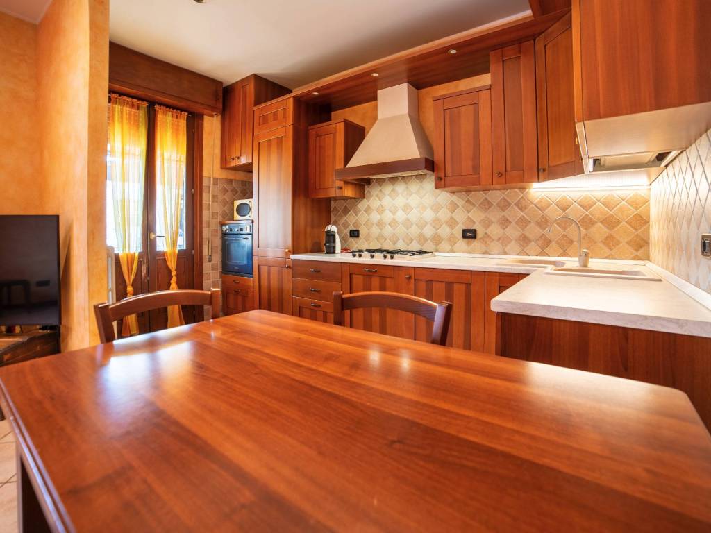 appartamento in vendita a Porto Mantovano in zona Sant'Antonio