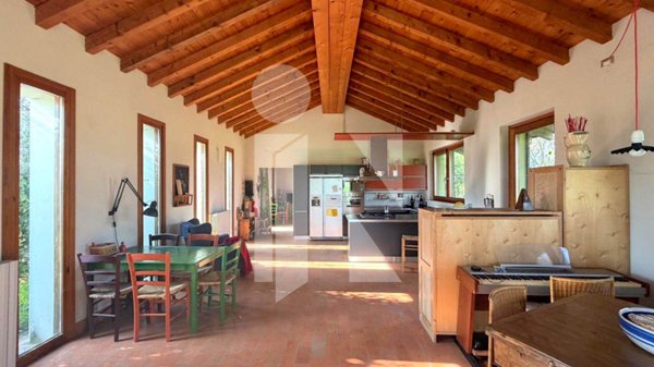 casa indipendente in vendita a Porto Mantovano in zona Soave
