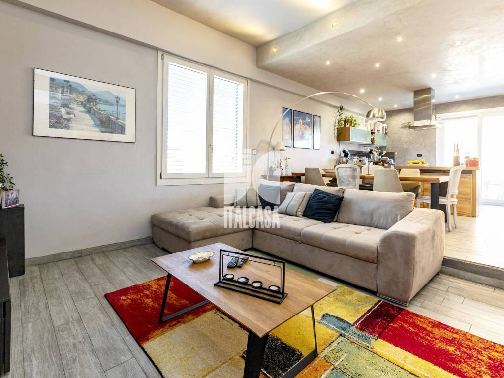 casa indipendente in vendita a Porto Mantovano in zona Sant'Antonio