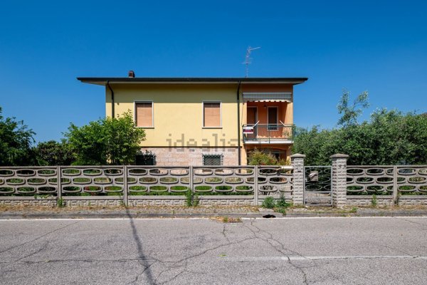 casa indipendente in vendita a Porto Mantovano
