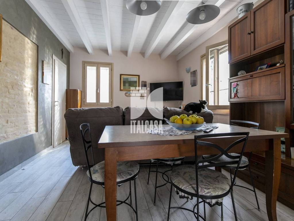 casa indipendente in vendita a Porto Mantovano in zona Malpensata