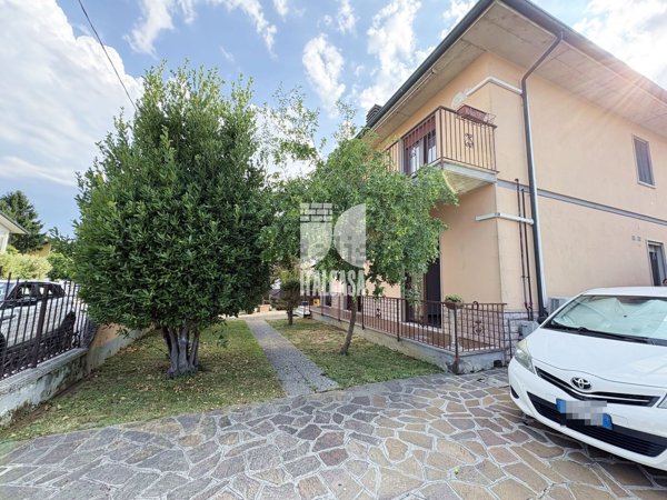 appartamento in vendita a Porto Mantovano in zona Bancole