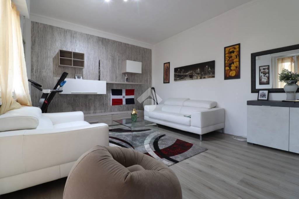 appartamento in vendita a Porto Mantovano in zona Sant'Antonio