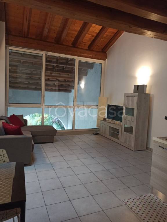 appartamento in vendita a Porto Mantovano in zona Sant'Antonio
