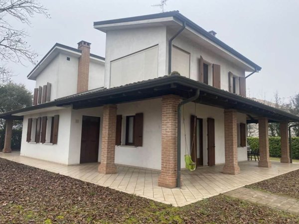 casa indipendente in vendita a Quingentole