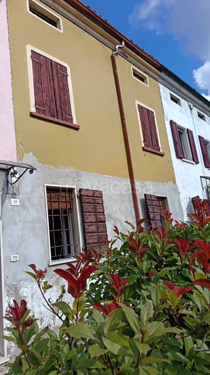 casa indipendente in vendita a Quingentole