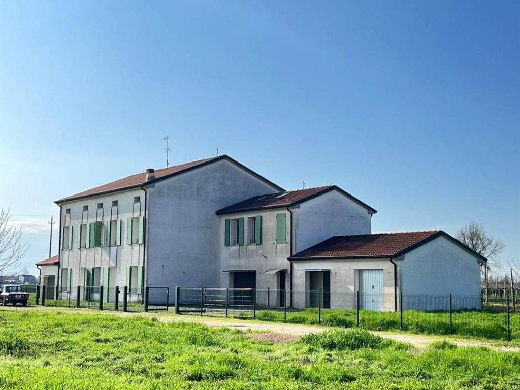 casa indipendente in vendita a Quistello