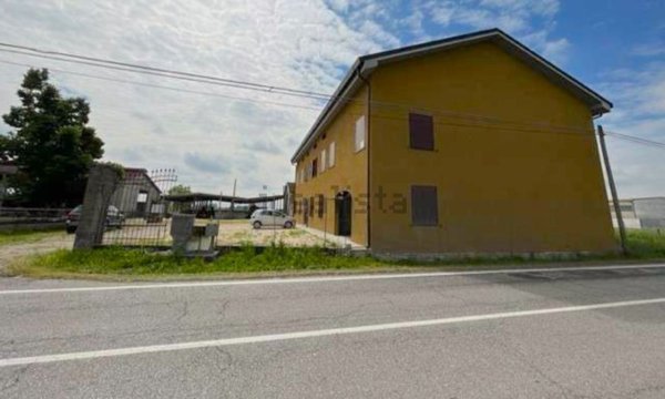 casa indipendente in vendita a Quistello