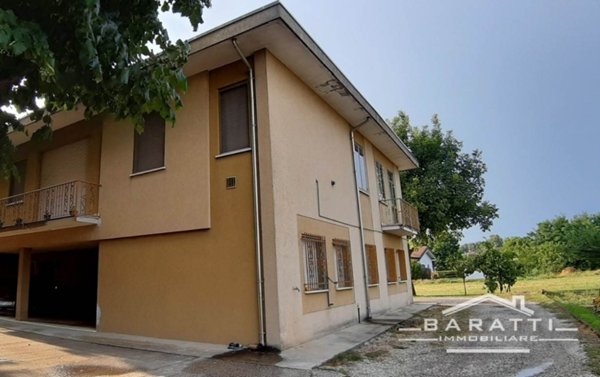 casa indipendente in vendita a Quistello in zona Nuvolato