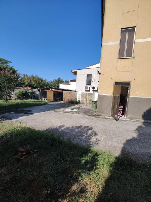 casa semindipendente in vendita a Quistello in zona San Rocco