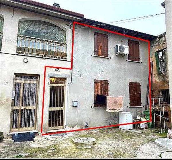 casa indipendente in vendita a Quistello