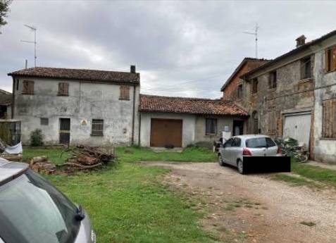 casa indipendente in vendita a Quistello