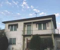 casa indipendente in vendita a Quistello