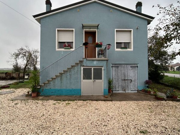 casa indipendente in vendita a Quistello