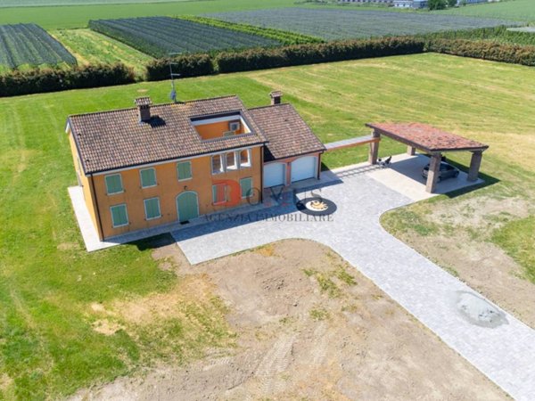 casa indipendente in vendita a Quistello