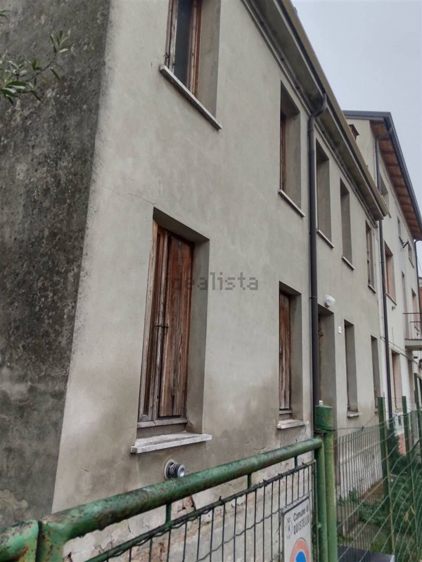 casa indipendente in vendita a Quistello