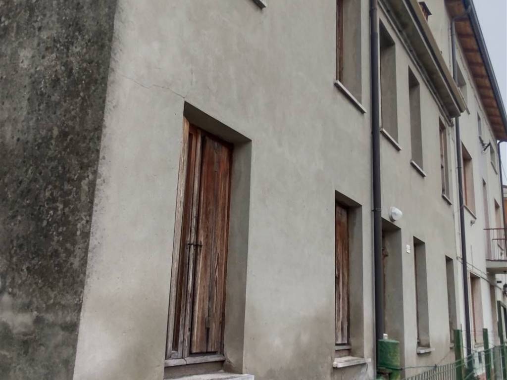 casa indipendente in vendita a Quistello