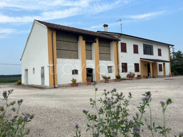 casa indipendente in vendita a Quistello