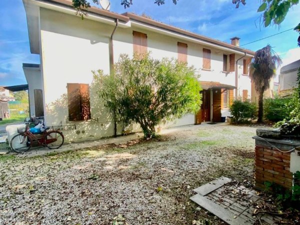 casa indipendente in vendita a Quistello