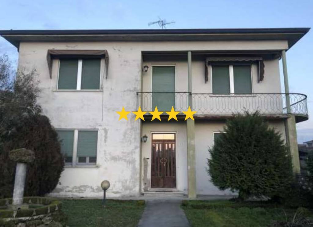 casa indipendente in vendita a Quistello